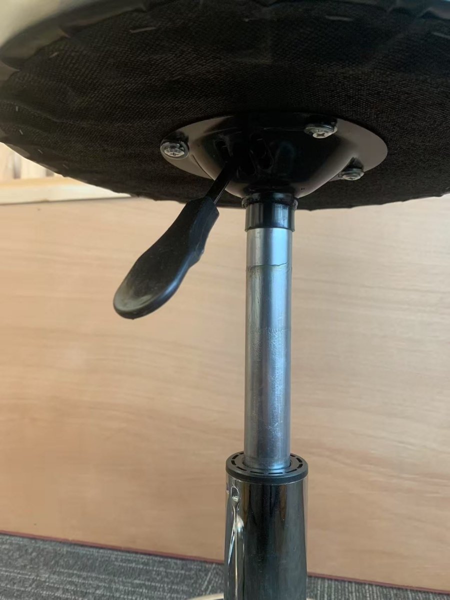 Black Swivel Massage Stool – Adjustable Height